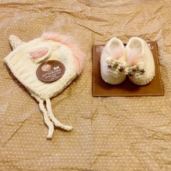 Other - NEW Infant Unicorn Bonnet and Booties